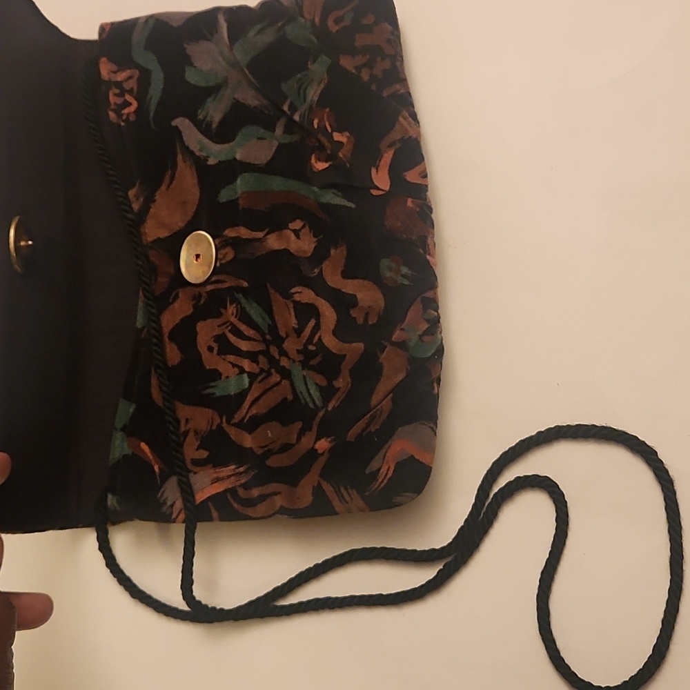 Vintage Velvet Clutch Bag - Picture 3 of 3